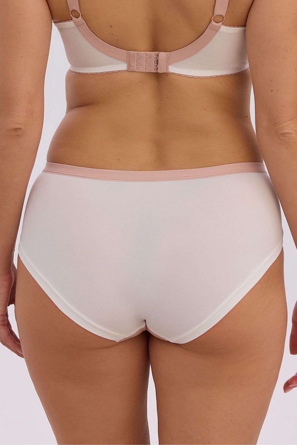 Slip model 228496 Gaia