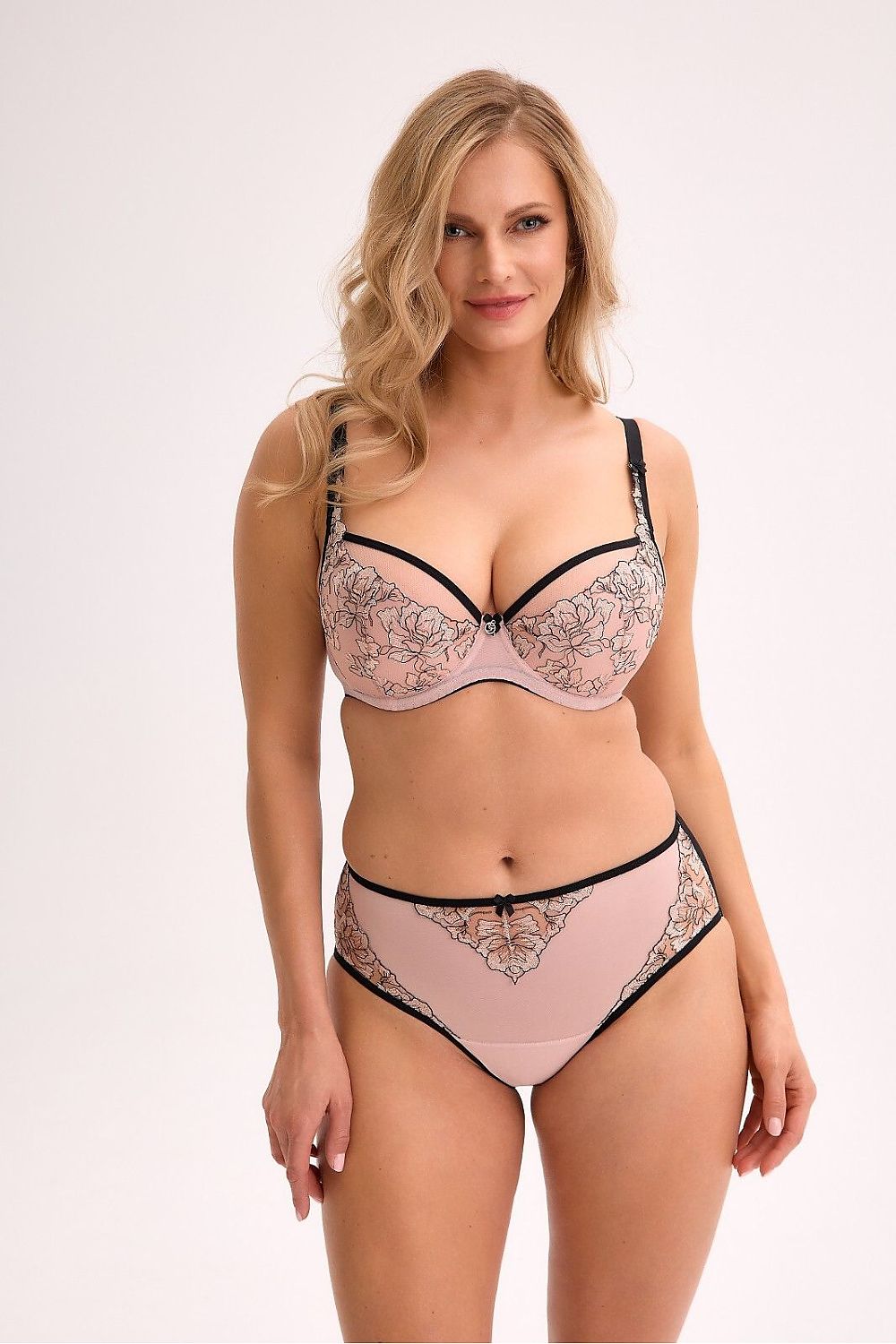  Slip model 220489 Gaia 